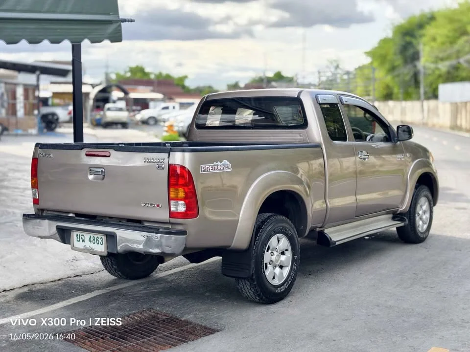 2006 Toyota Hilux VII 3