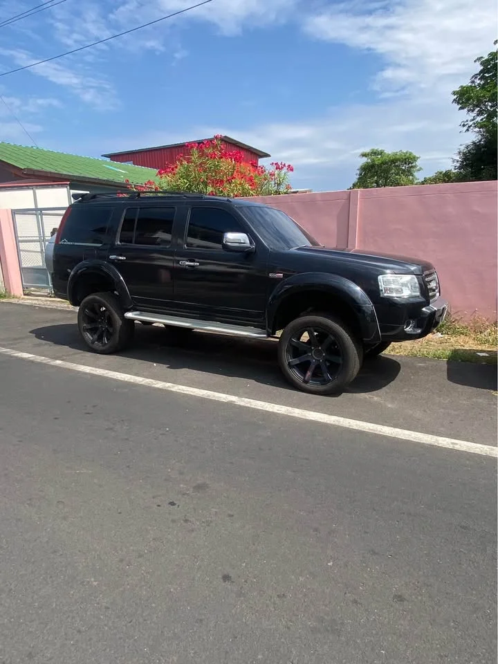 Ford Everest I 2