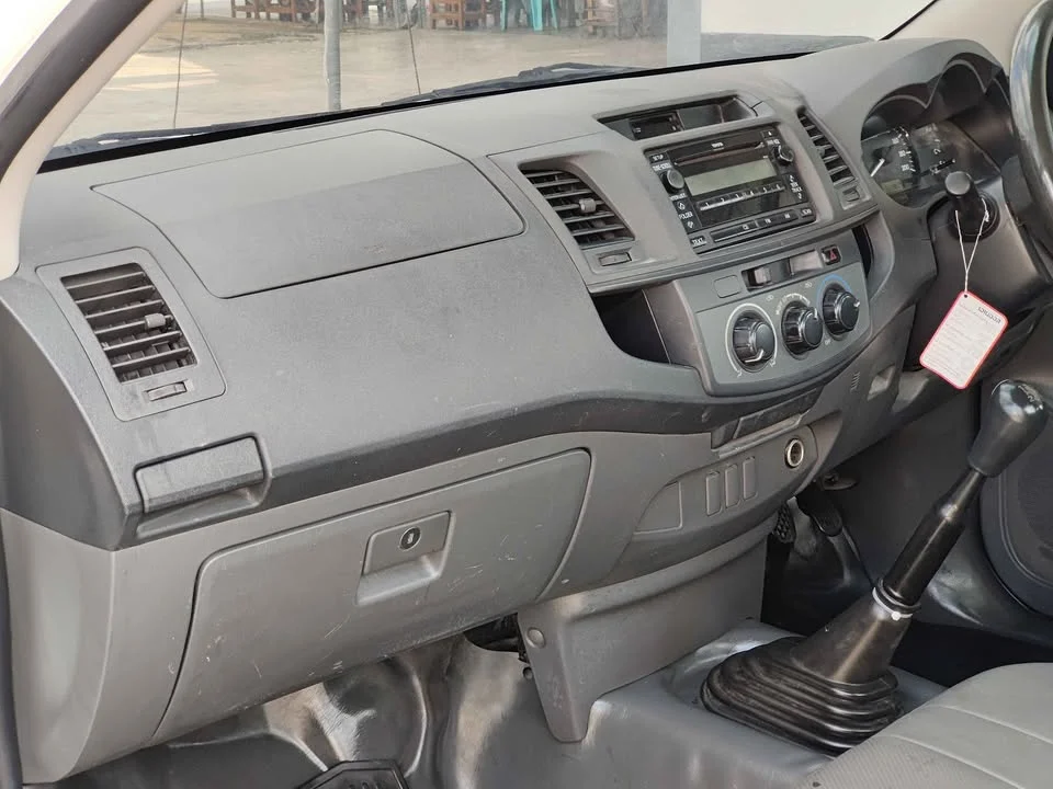 2012 Toyota Hilux VII 2