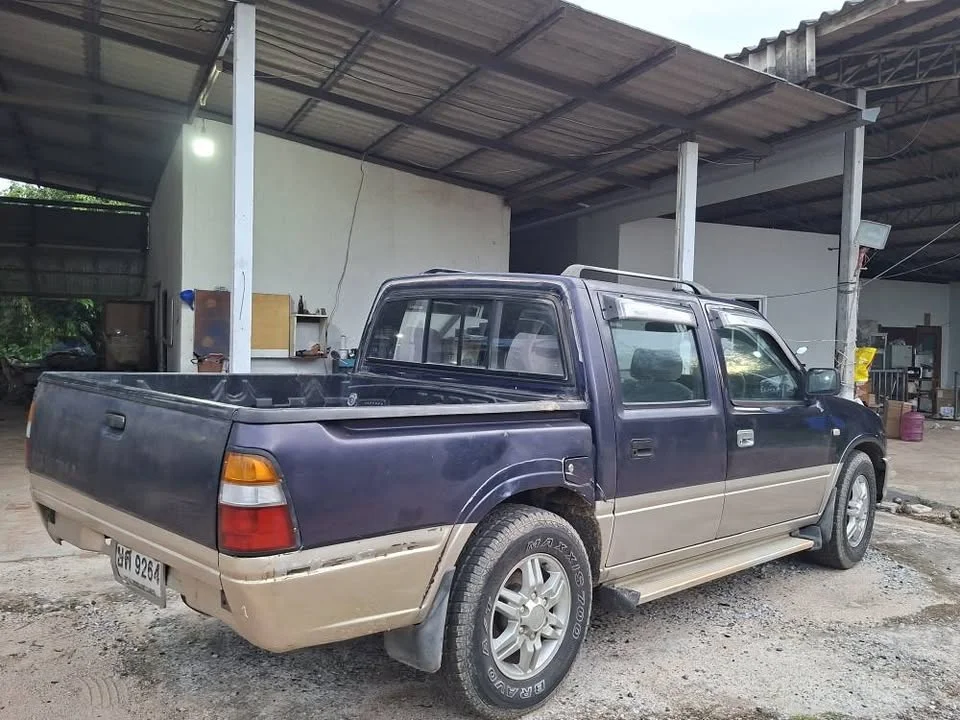 2001 Isuzu Faster Dragon Eyes III 2