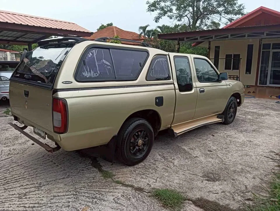 2004 Toyota Hilux Tiger VI 2