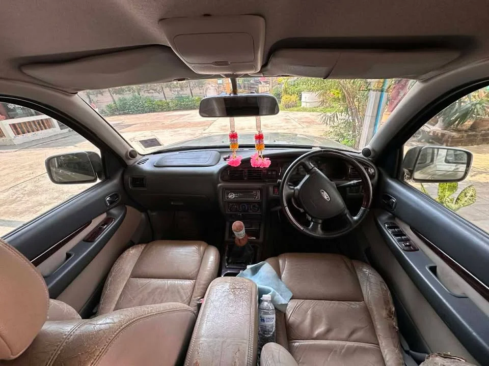 2004 Ford Everest I 2