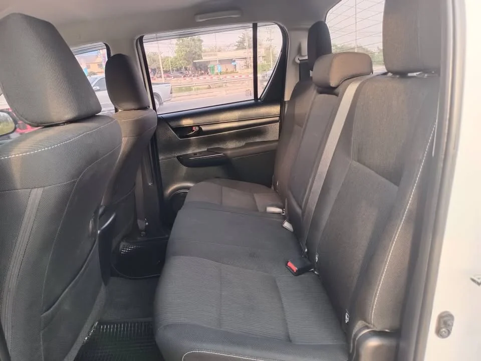 2023 Toyota Hilux VIII 2