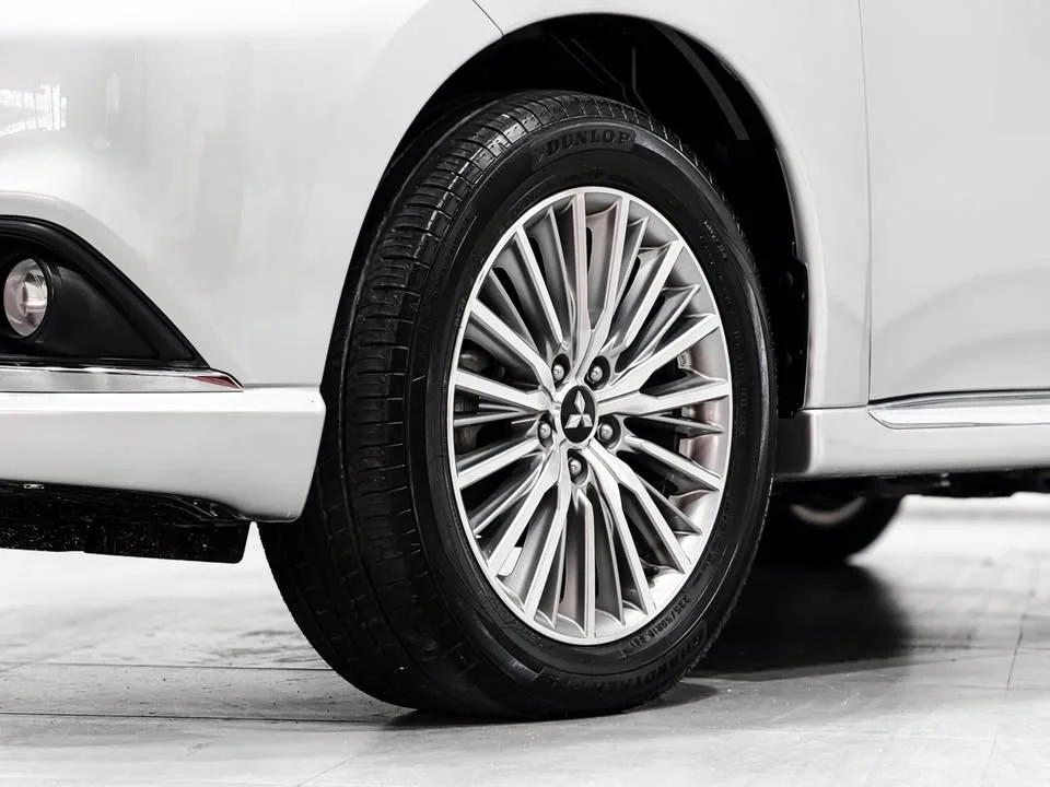 2020 Mitsubishi Outlander III 2