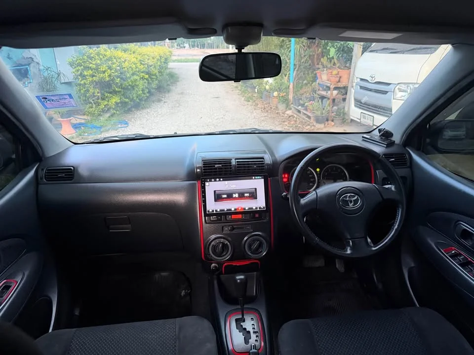 2010 Toyota Avanza I 3