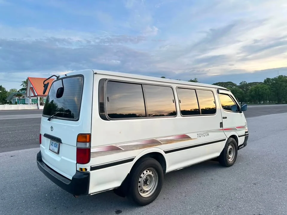2004 Toyota Commuter IV (H100) 3