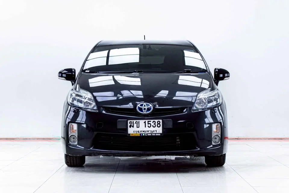 2012 Toyota Prius III 3