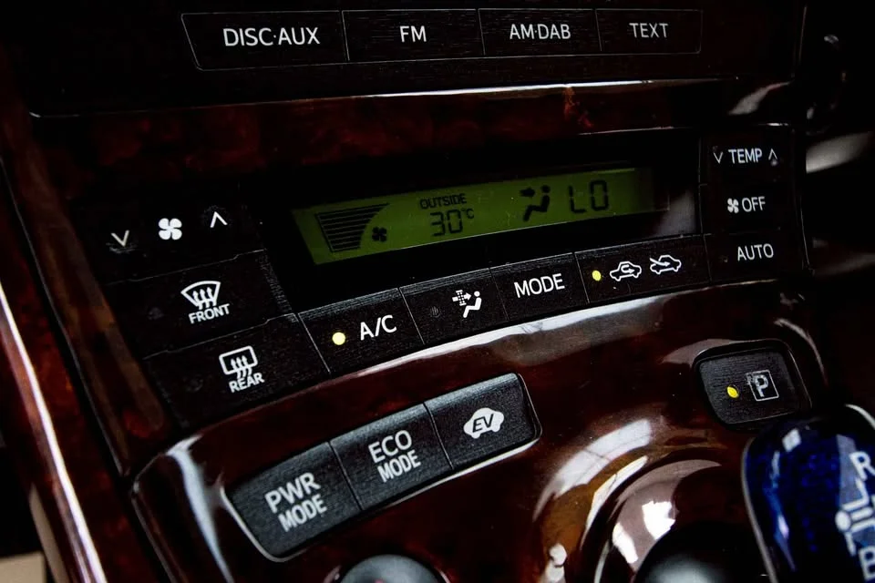 2012 Toyota Prius III 2