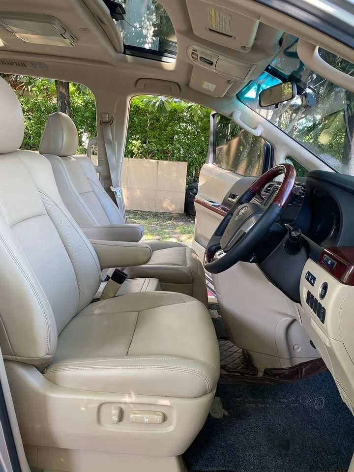 2010 Toyota Alphard, Vellfire II (AH20) 3