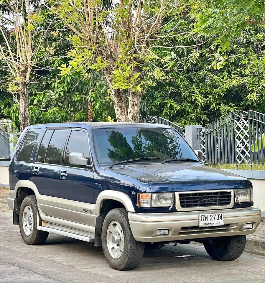 1996 Isuzu Trooper II 3