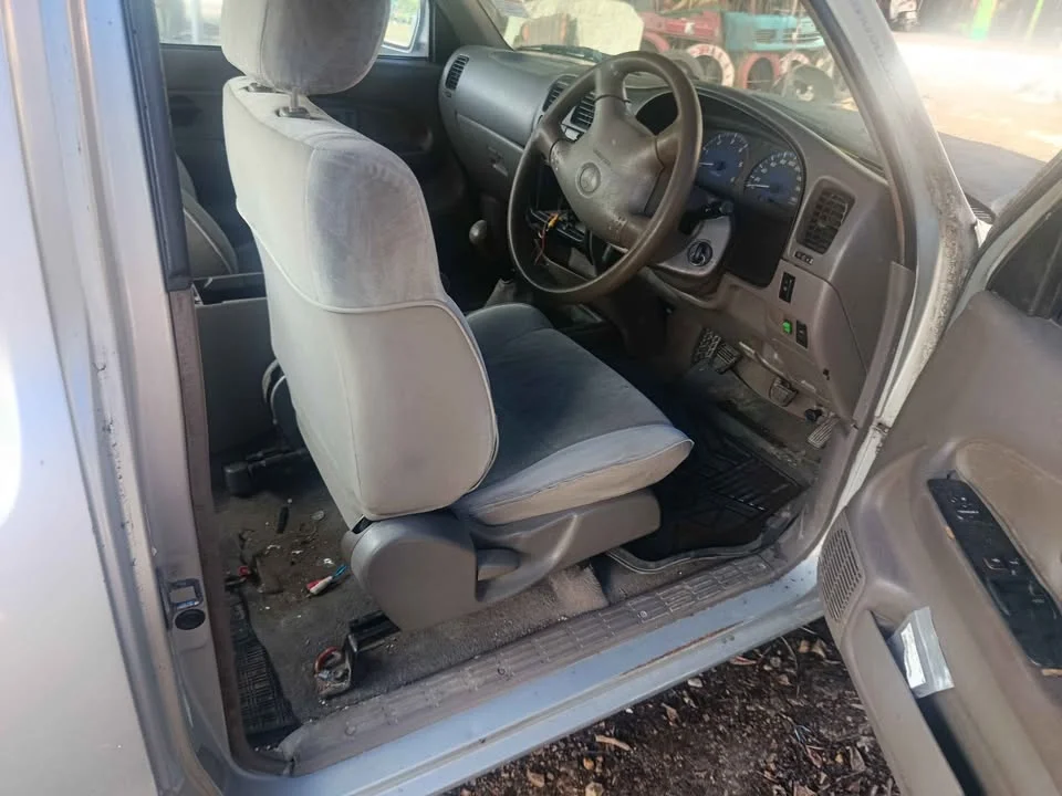 2003 Toyota Hilux Tiger VI 2