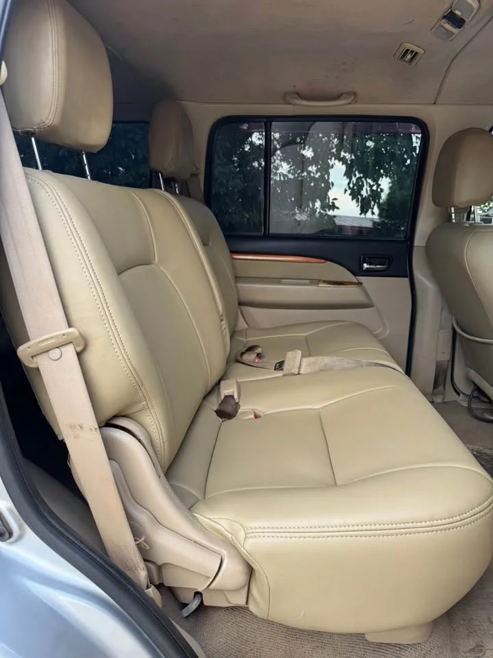 2011 Ford Everest I 3