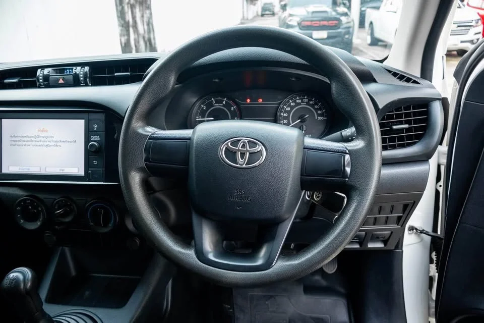 2022 Toyota Hilux VIII 3