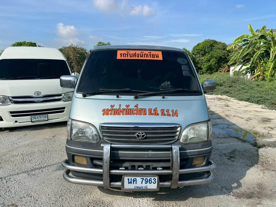 1997 Toyota Commuter IV (H100) 3