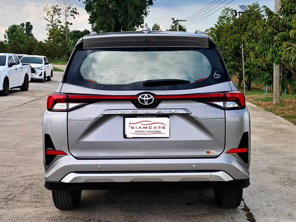 2022 Toyota Veloz III 2