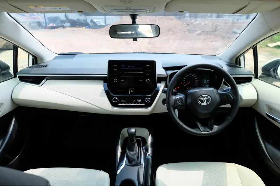 2019 Toyota Corolla Altis XII (E210) 3
