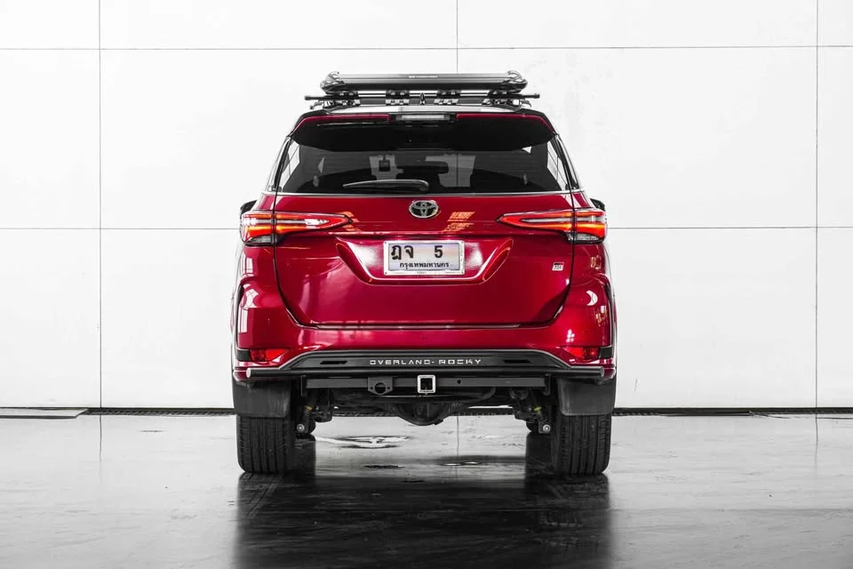 2024 Toyota Fortuner II 2