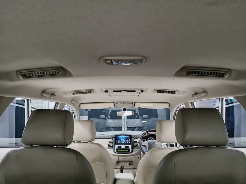 2012 Toyota Innova I 3
