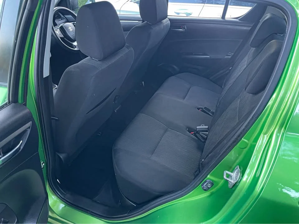2013 Suzuki Swift II 3