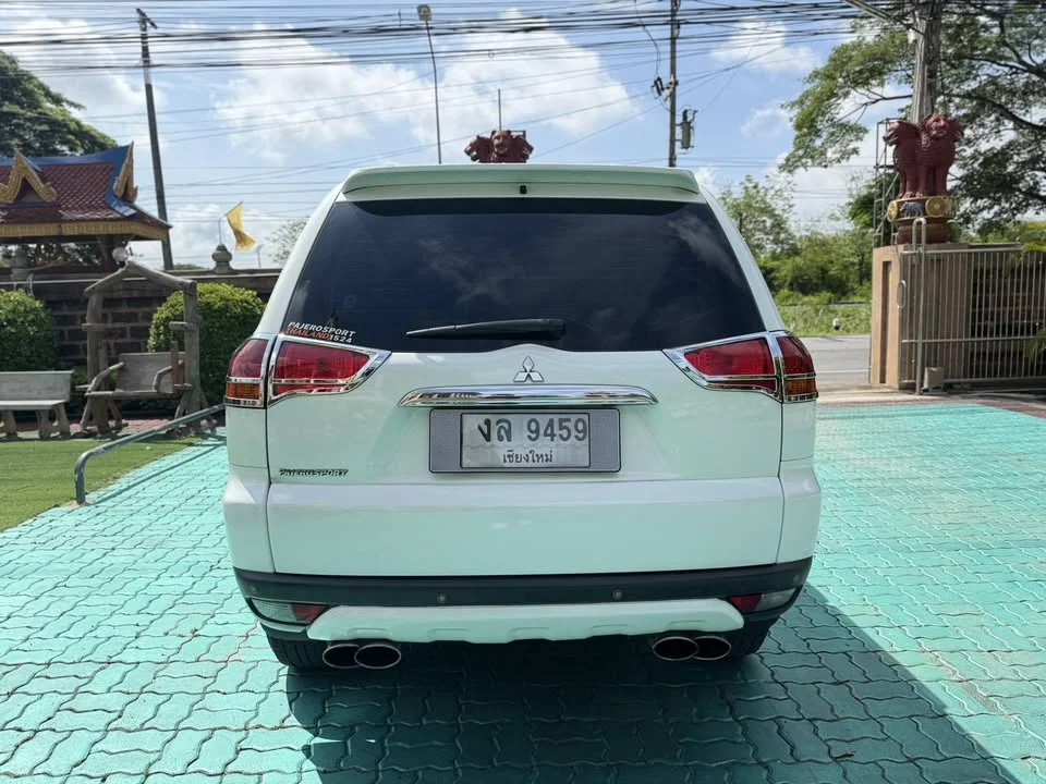 2012 Mitsubishi Pajero Sport II 2