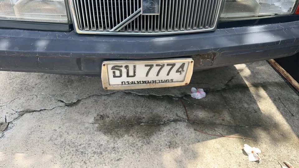1999 Volvo 900 Series 2