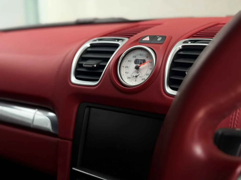 2015 Porsche Boxster and Cayman III 3