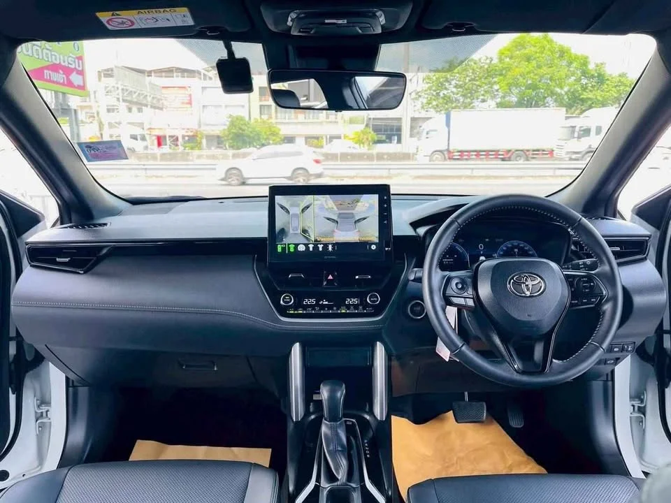 2024 Toyota Corolla Cross XG10 2
