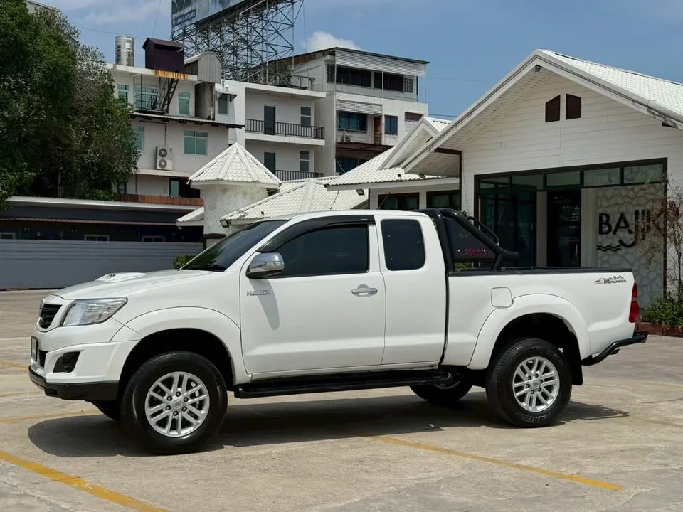 2015 Toyota Hilux VII 2