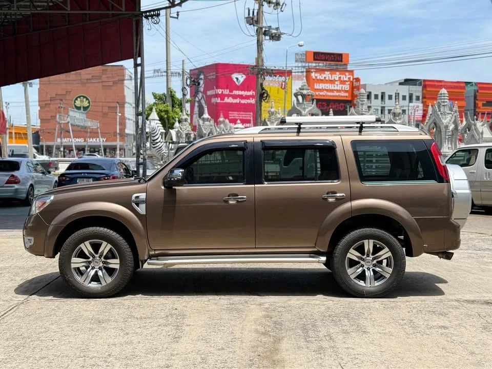 2010 Ford Everest I 2