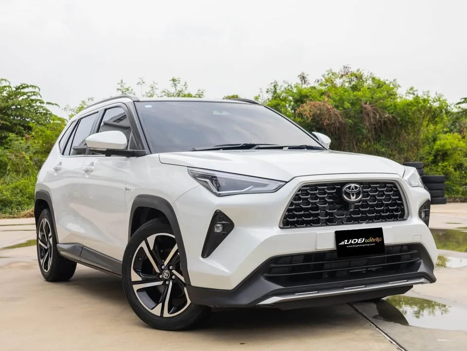 2023 Toyota Yaris Cross AC200 3