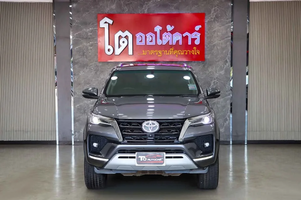 2022 Toyota Fortuner II 3
