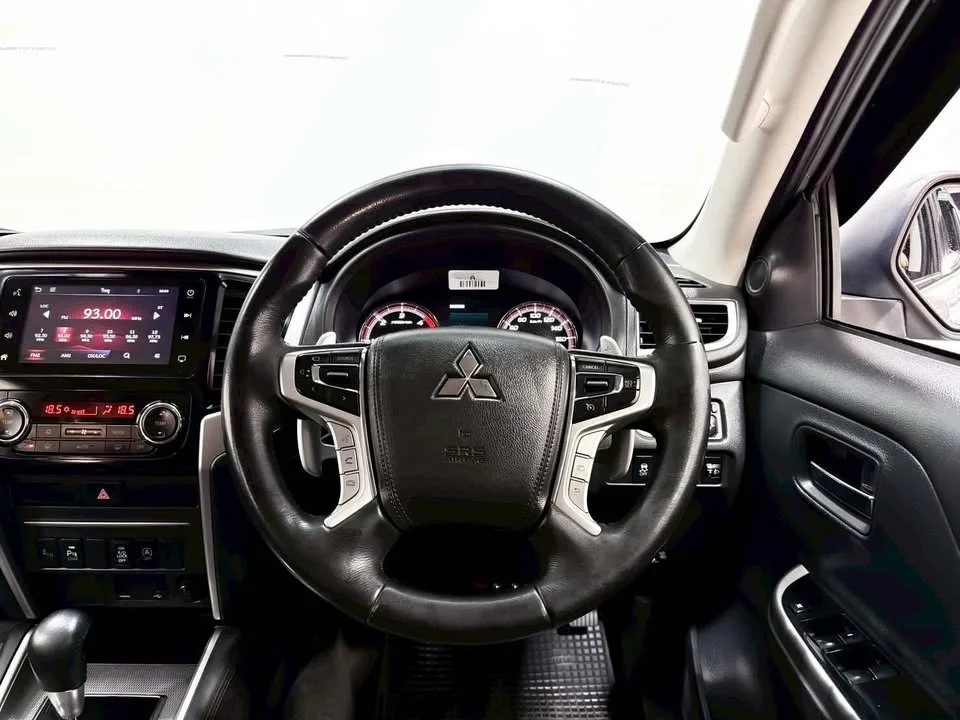 2020 Mitsubishi Triton V 3