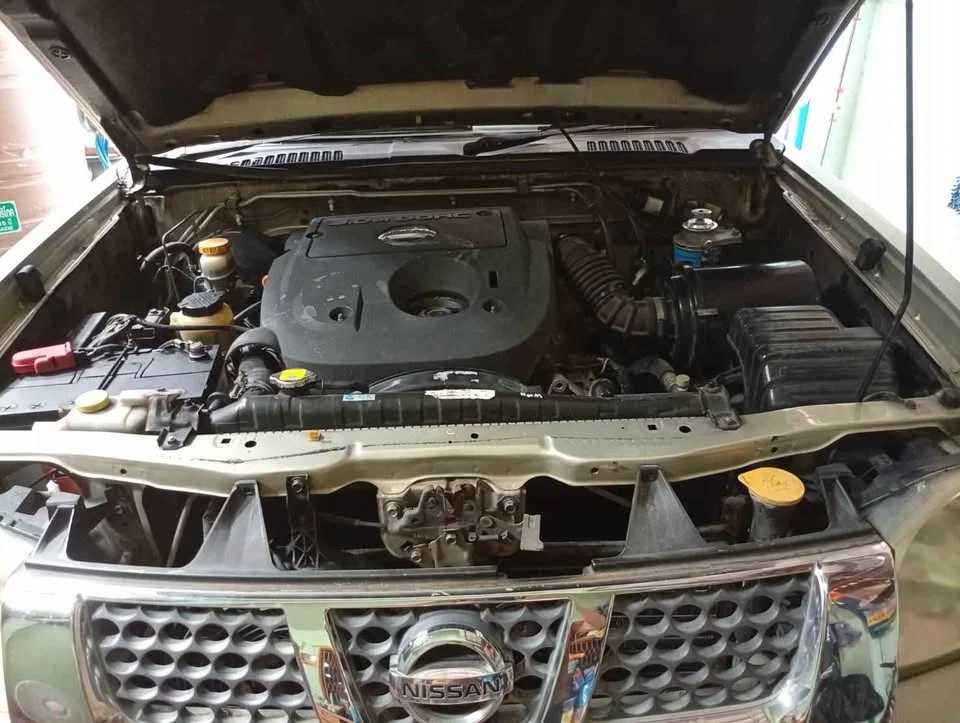 2002 Nissan Frontier I 2