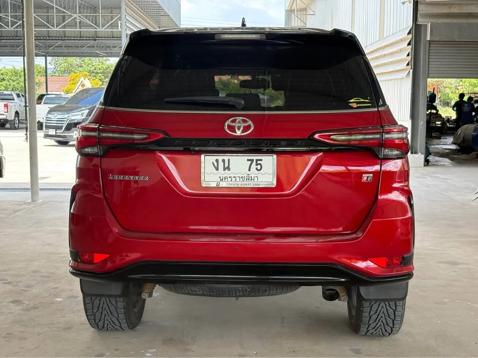 2022 Toyota Fortuner II 3