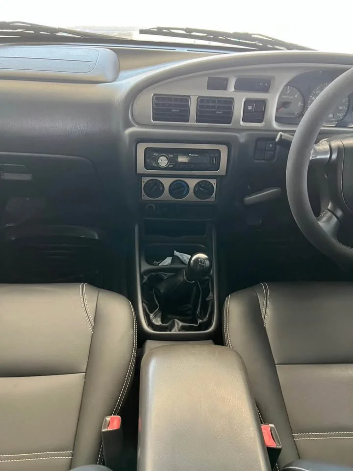 2005 Ford Everest I 3