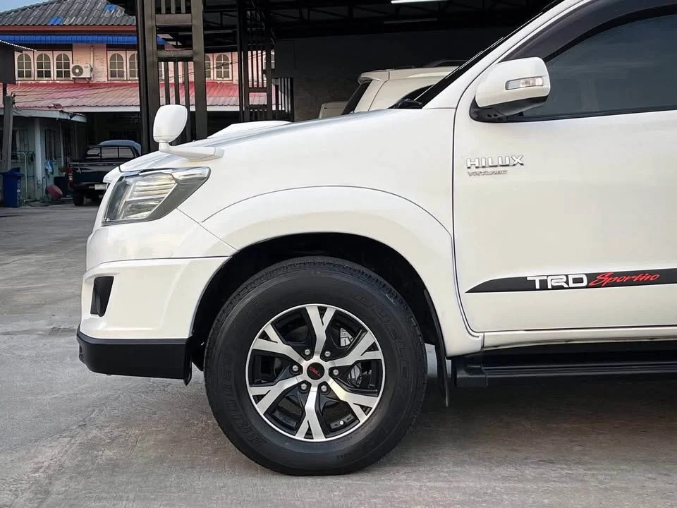 2014 Toyota Hilux VII 2