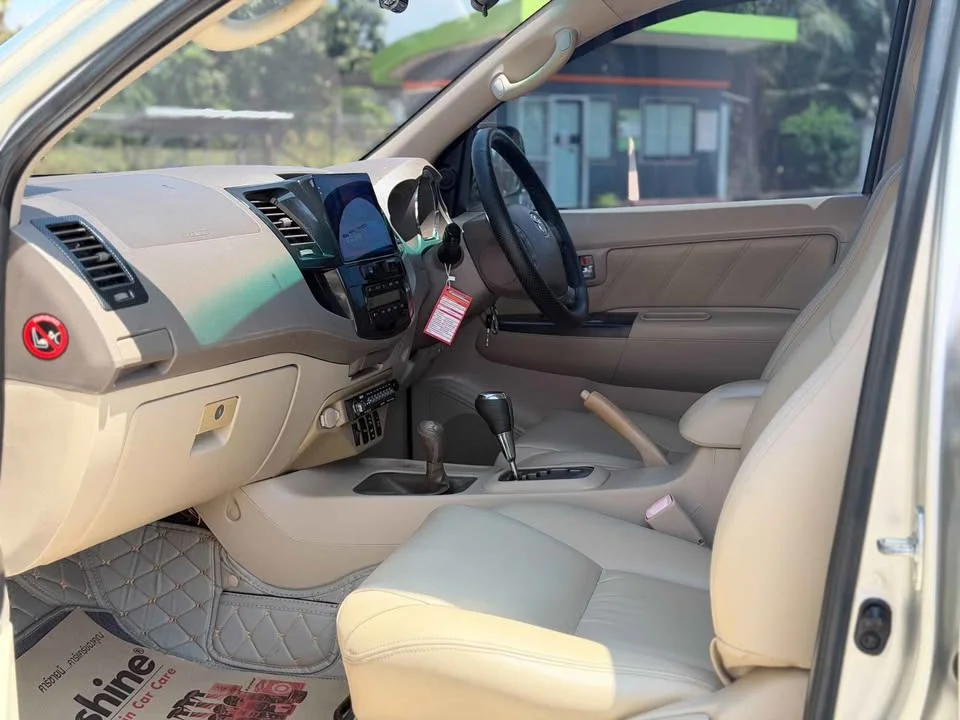 2007 Toyota Fortuner I 3