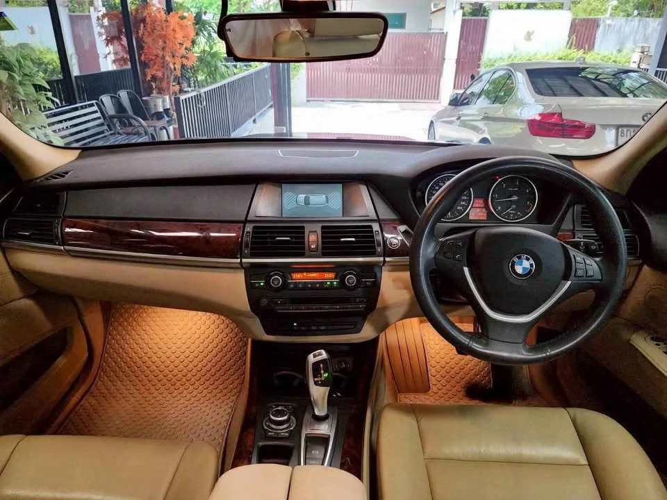 2012 BMW X5 E70 2