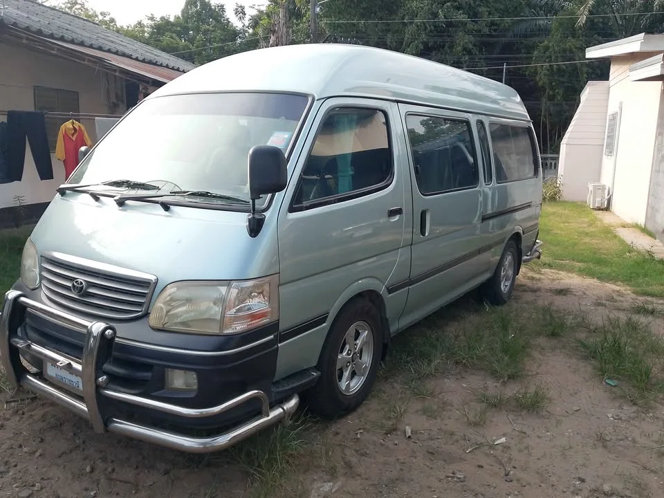 2002 Toyota Commuter IV (H100) 3