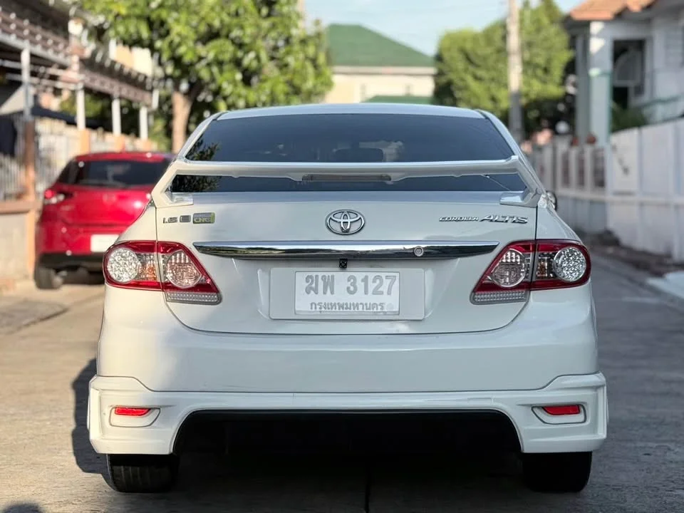 2012 Toyota Corolla Altis X (E140) 3