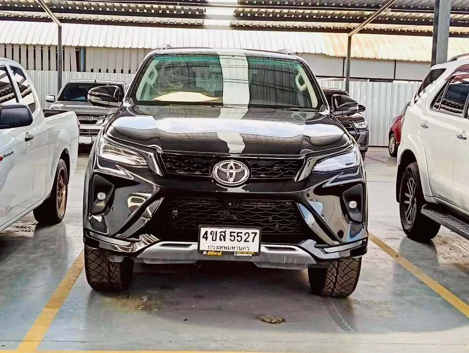 2023 Toyota Fortuner II 2