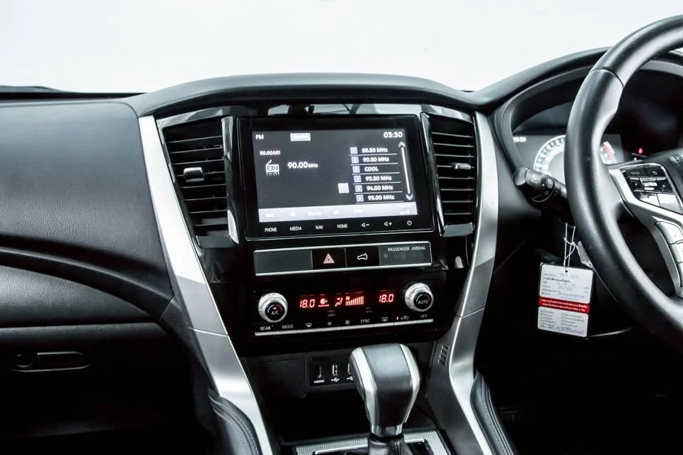2020 Mitsubishi Pajero Sport III 3