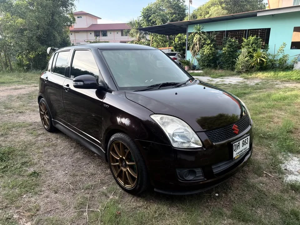 2010 Suzuki Swift I 3