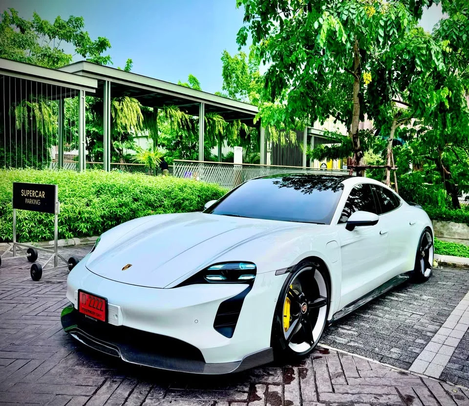 2021 Porsche Taycan 9J1 3