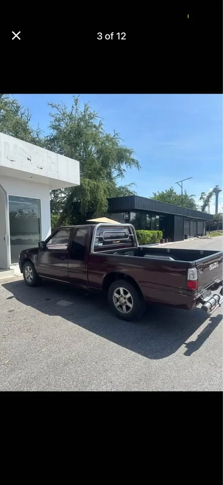 1990 Isuzu TFR III 2