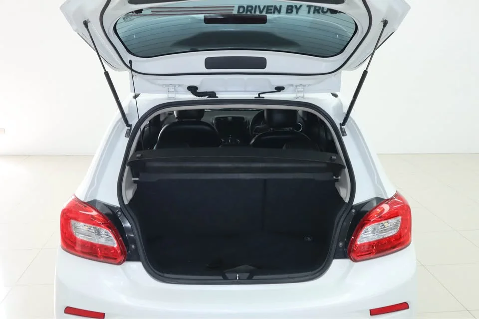 2018 Mitsubishi Mirage VI 2