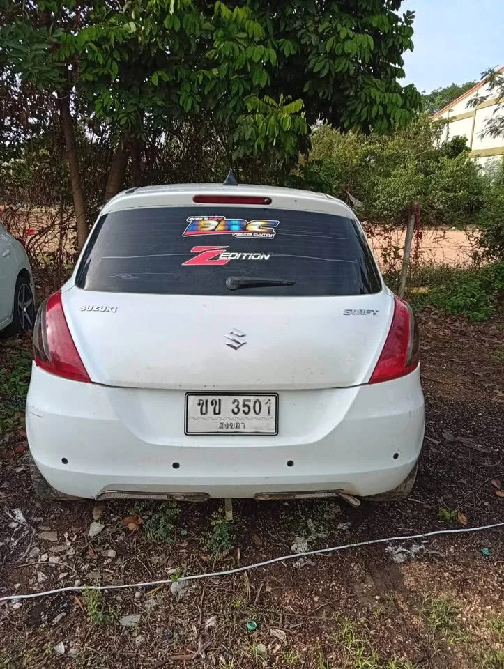2012 Suzuki Swift II 2