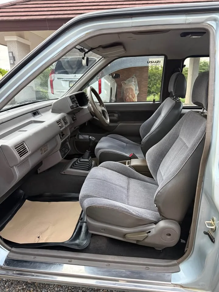 1998 Isuzu TFR III 2