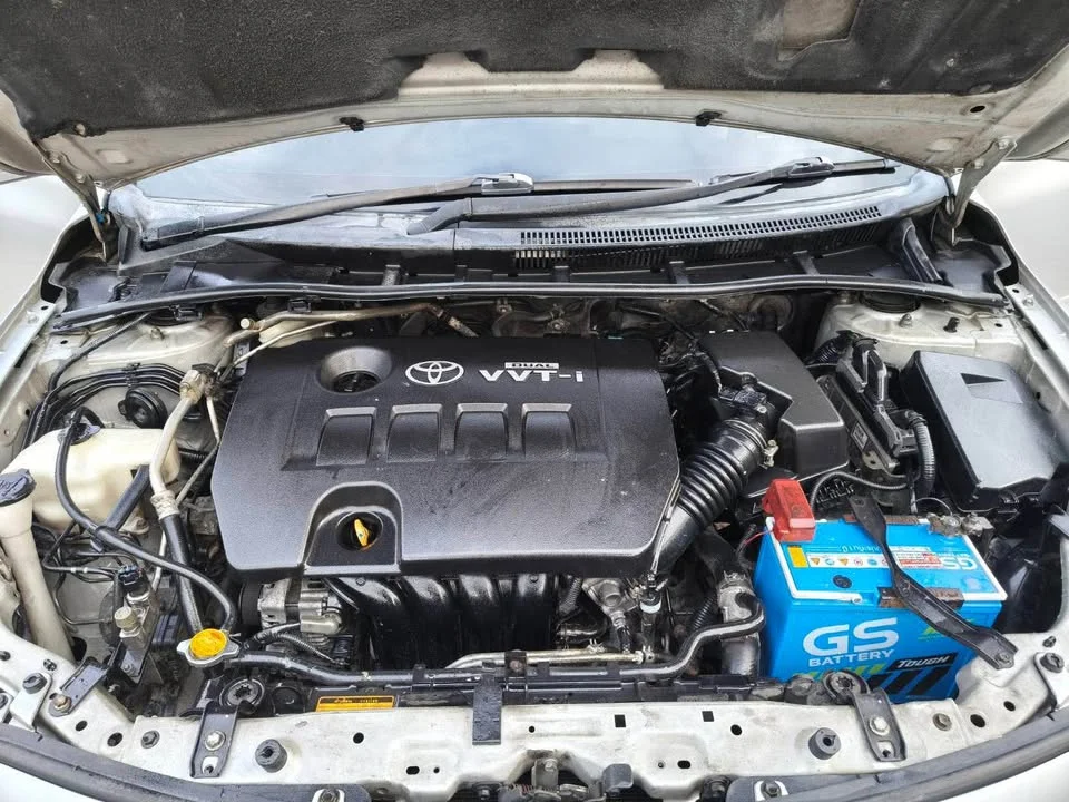 2012 Toyota Corolla Altis X (E140) 2