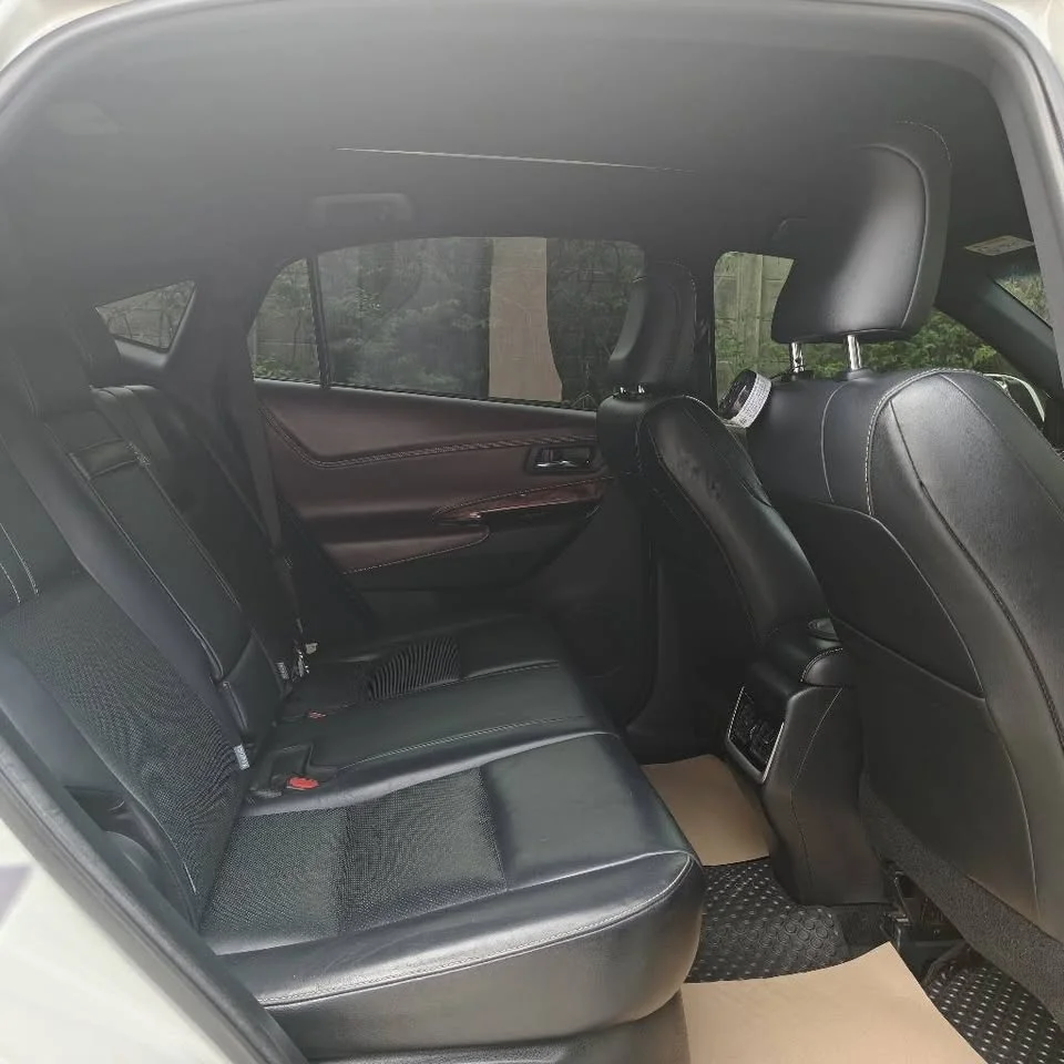2014 Toyota Harrier III 2